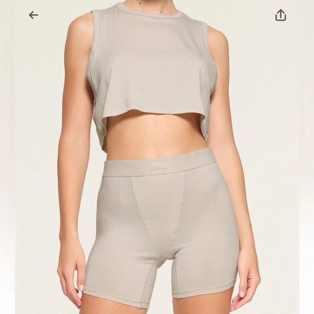 Skims Boyfriend Crop Tank NWT